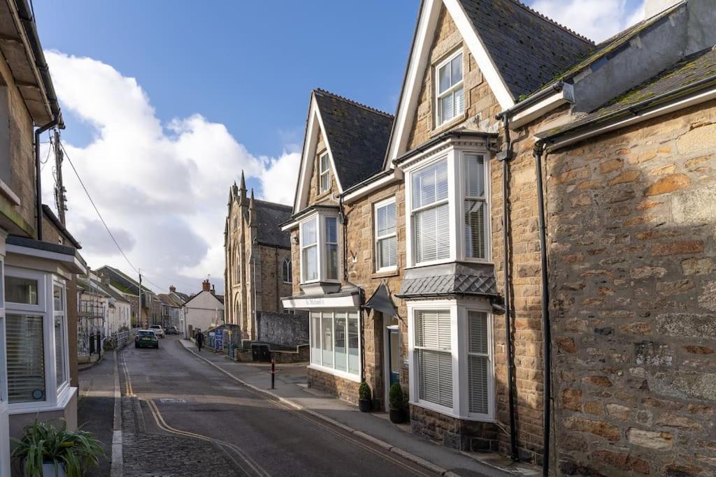 Luxury Modern Suite In Marazion With Parking Exterior foto